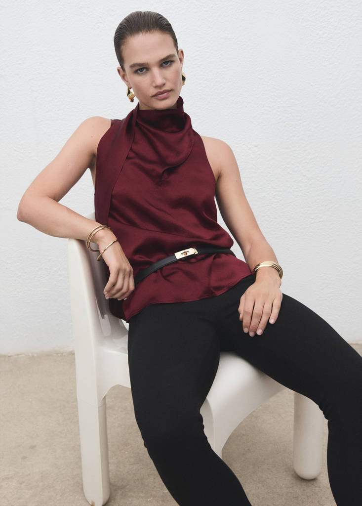 Blouse Satinée Avec Foulard