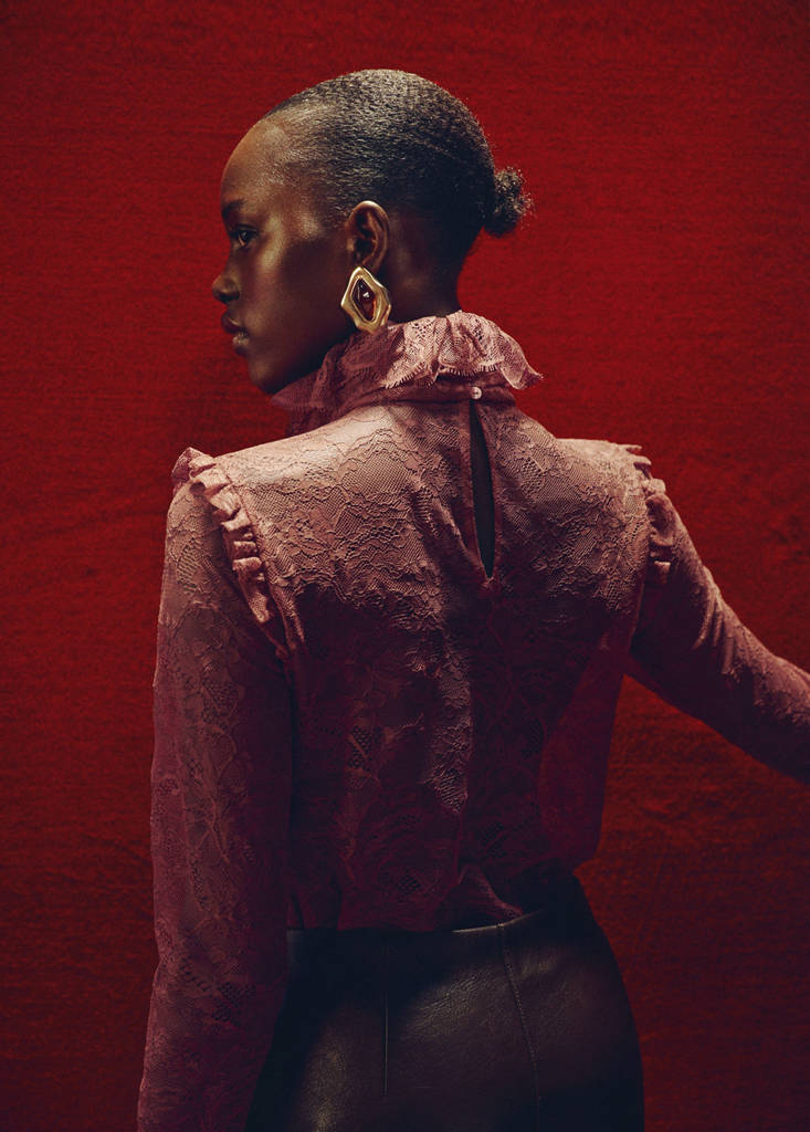 Blouse En Dentelle Col À Rabats