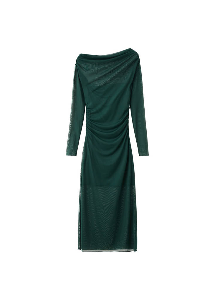 Robe Asymétrique Semi-Transparente