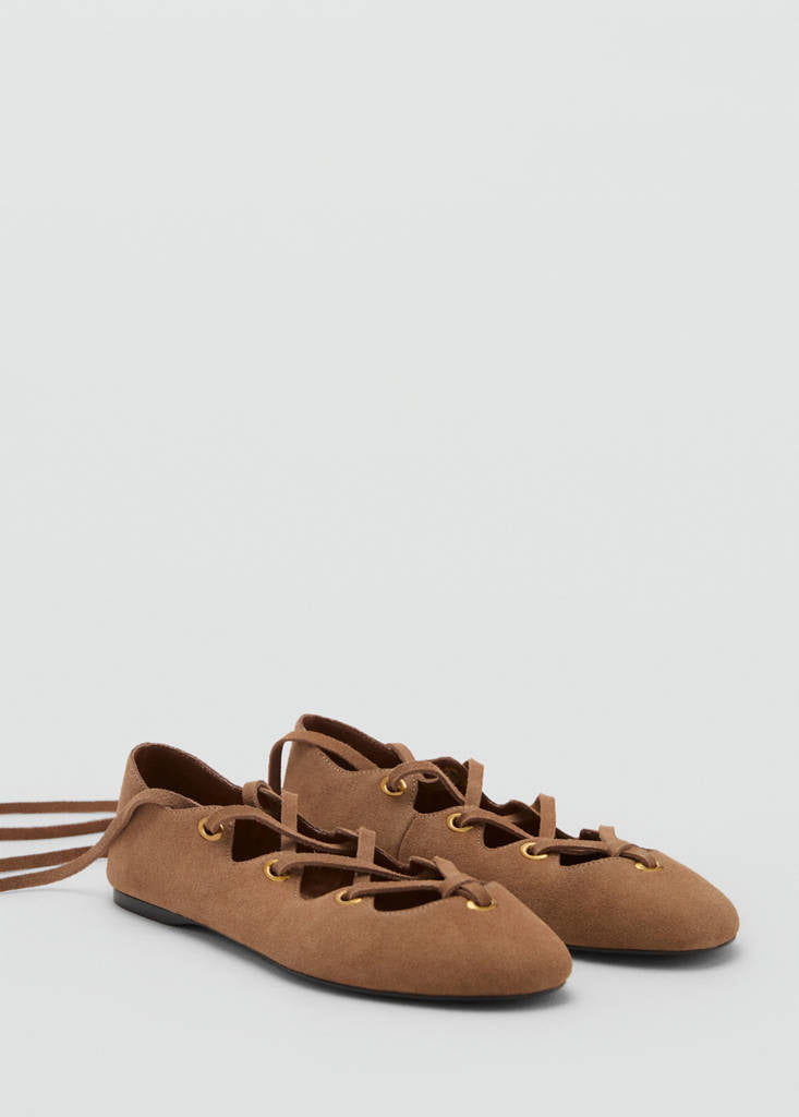 Ballerines En Daim À Brides Croisées