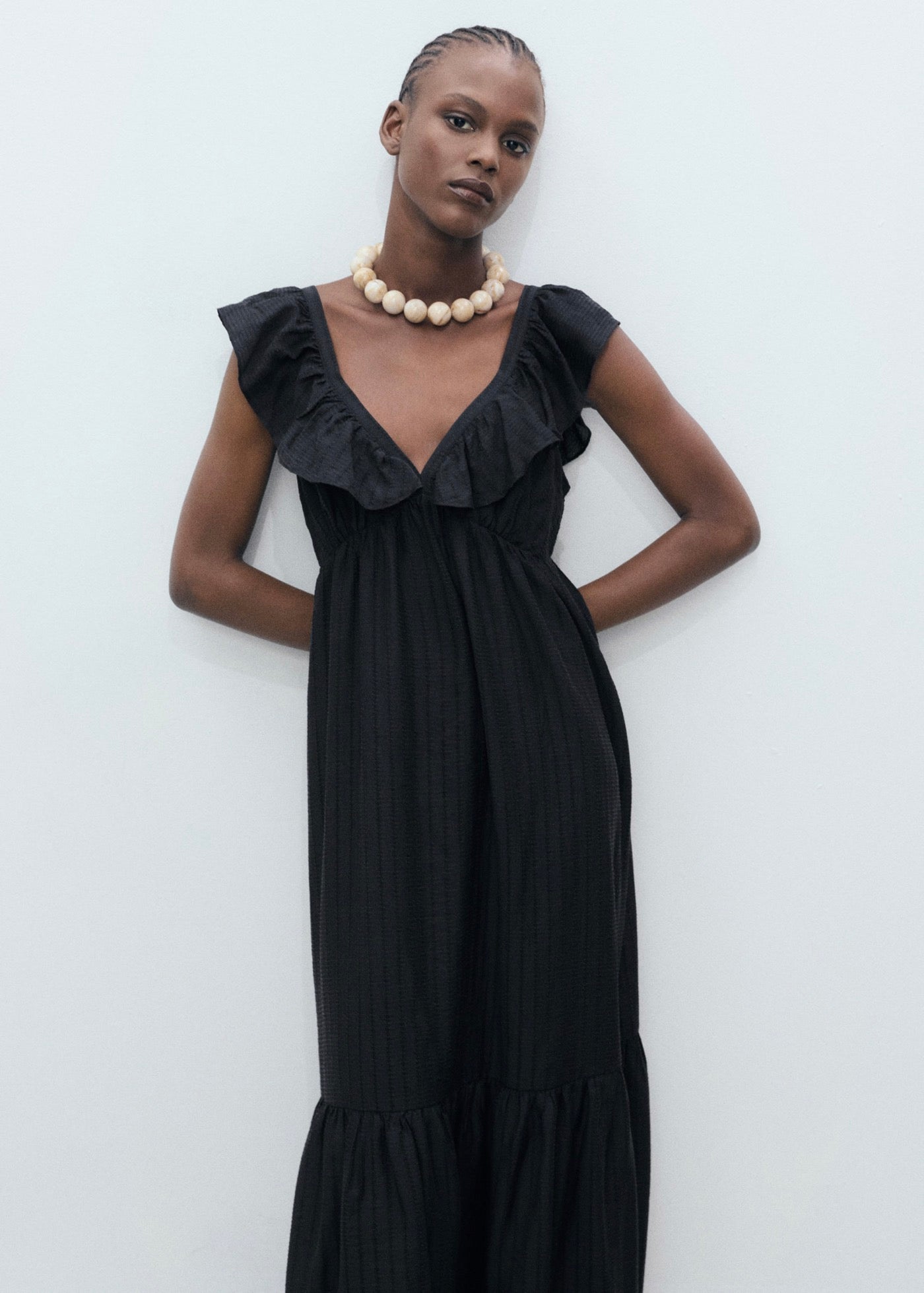 Robe Longue À Col Volanté