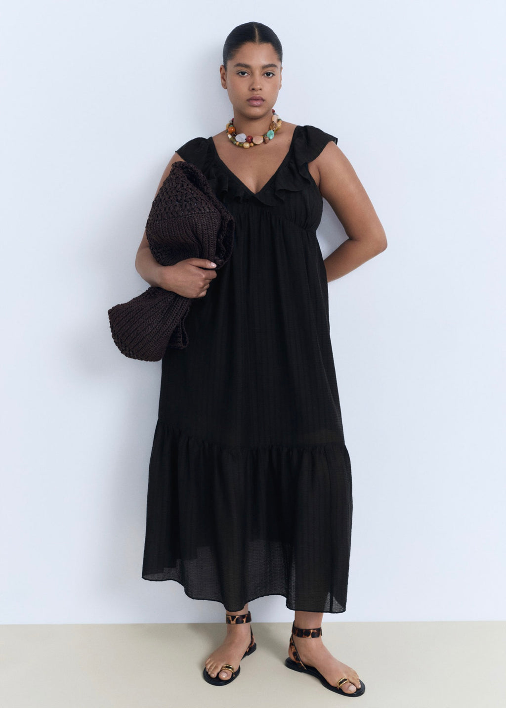 Robe Longue À Col Volanté