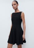 Robe Col Bateau À Plis Plats