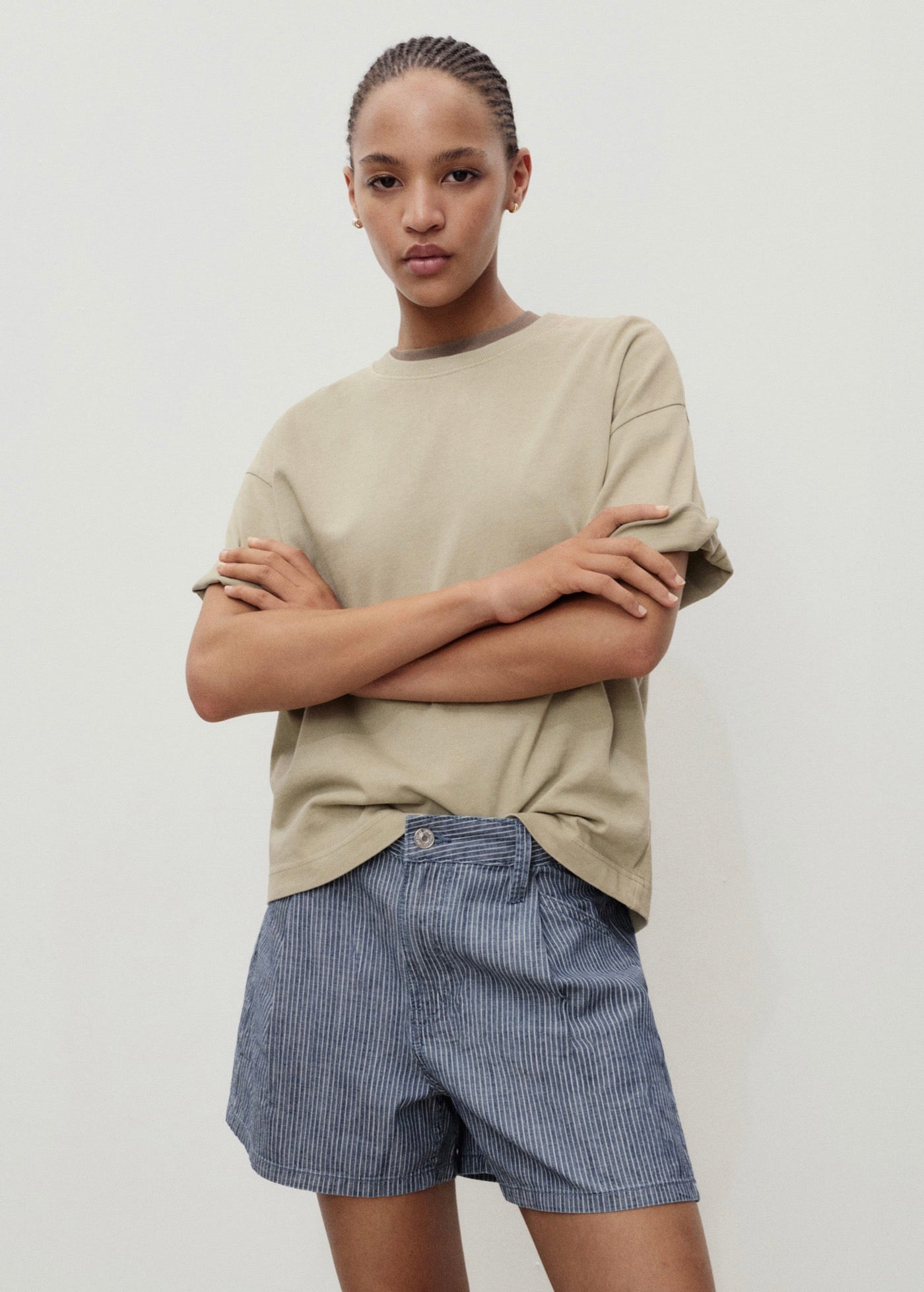 Short Denim À Pinces Et Rayures