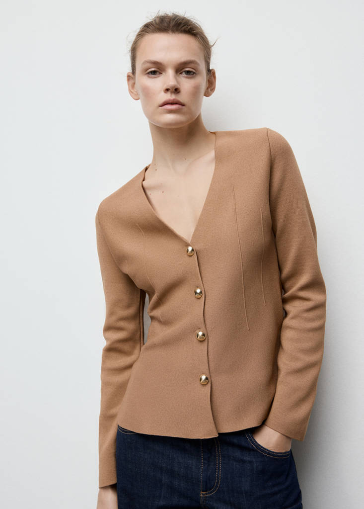 Veste En Maille Cintrée À Boutons