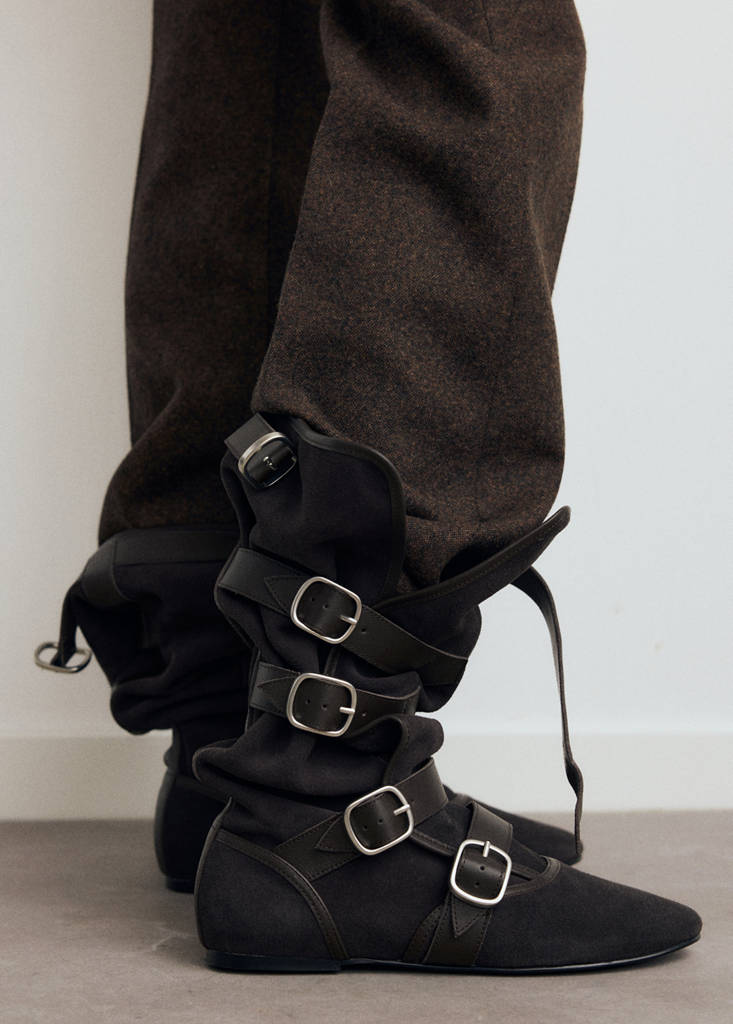 Bottes En Daim À Boucles