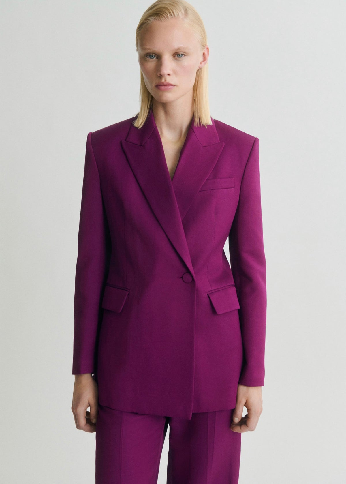 Double-Breasted Linen-Blend Suit Blazer