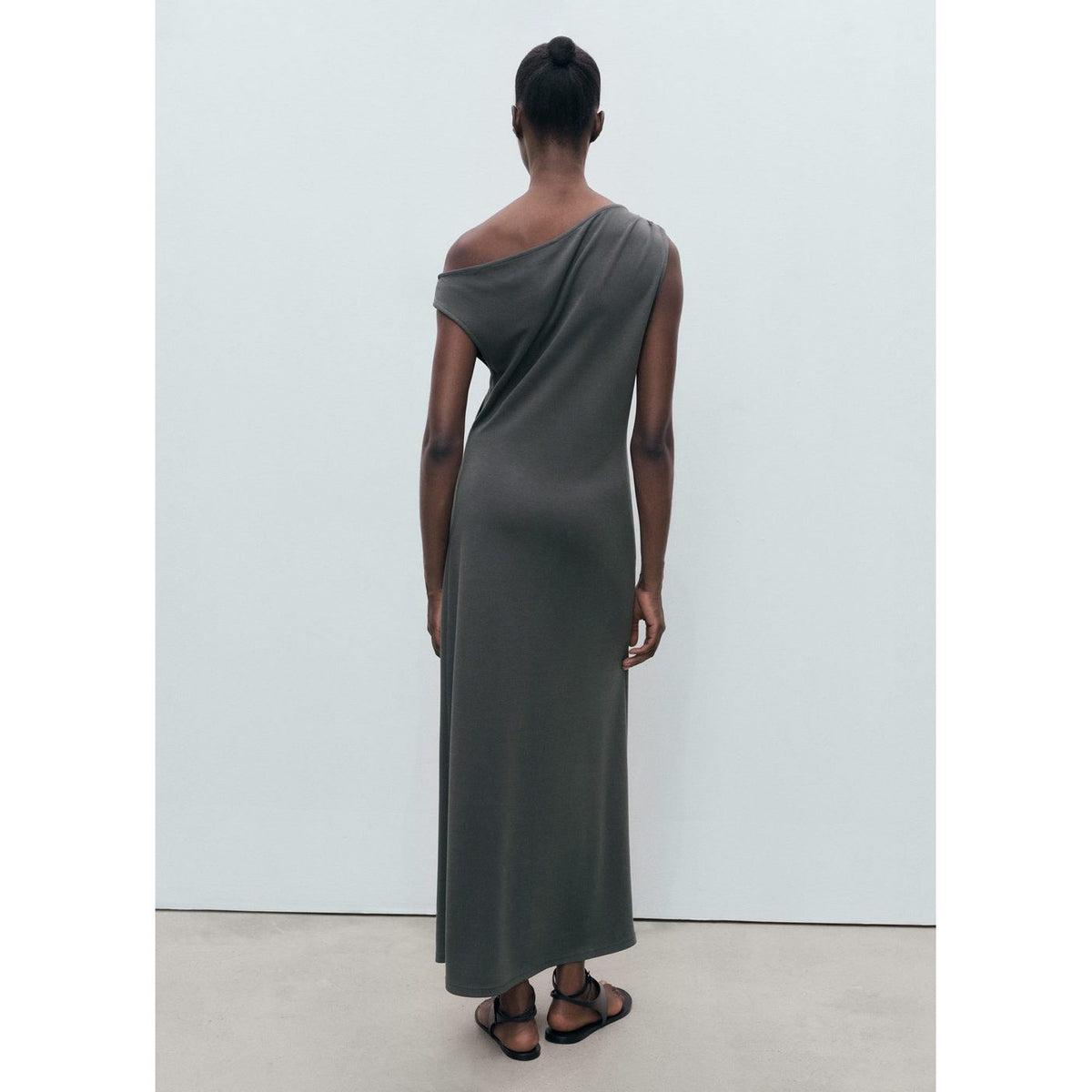 Robe Asymétrique Froncée