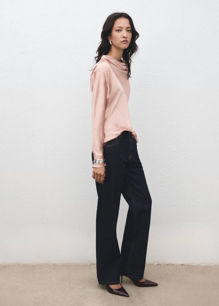Blouse Satin Col Bénitier