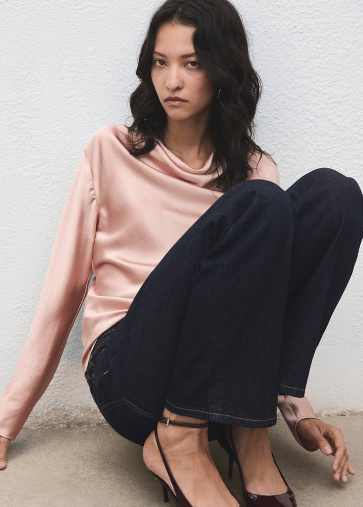 Blouse Satin Col Bénitier