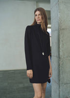 Robe À Manches Asymétriques Et Col Montant