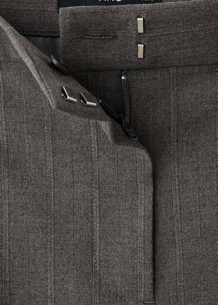 Pantaloni Ampi con Pinces