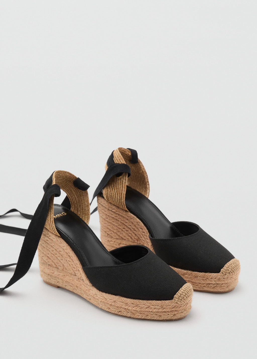 Chaussure À Talon Compensé Avec Bride Combinée