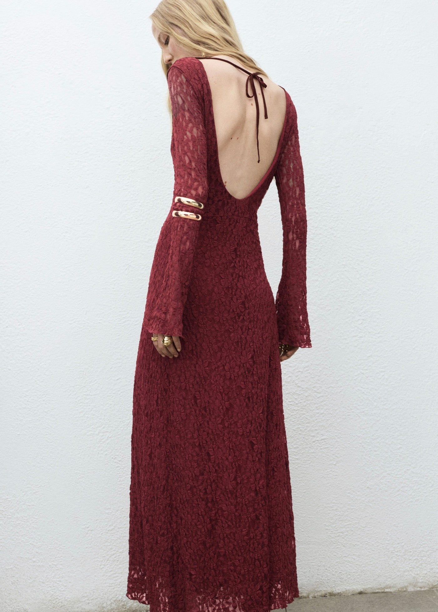 Robe Dentelle Manches Évasées