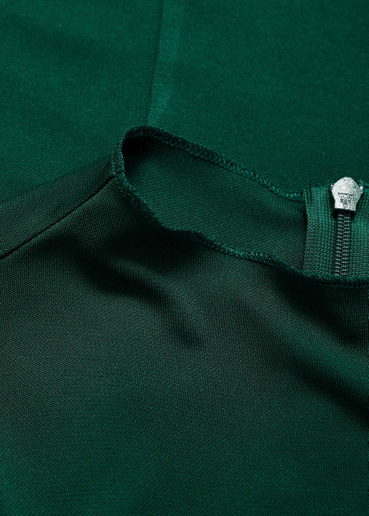 Robe À Godets Et Col Cheminée