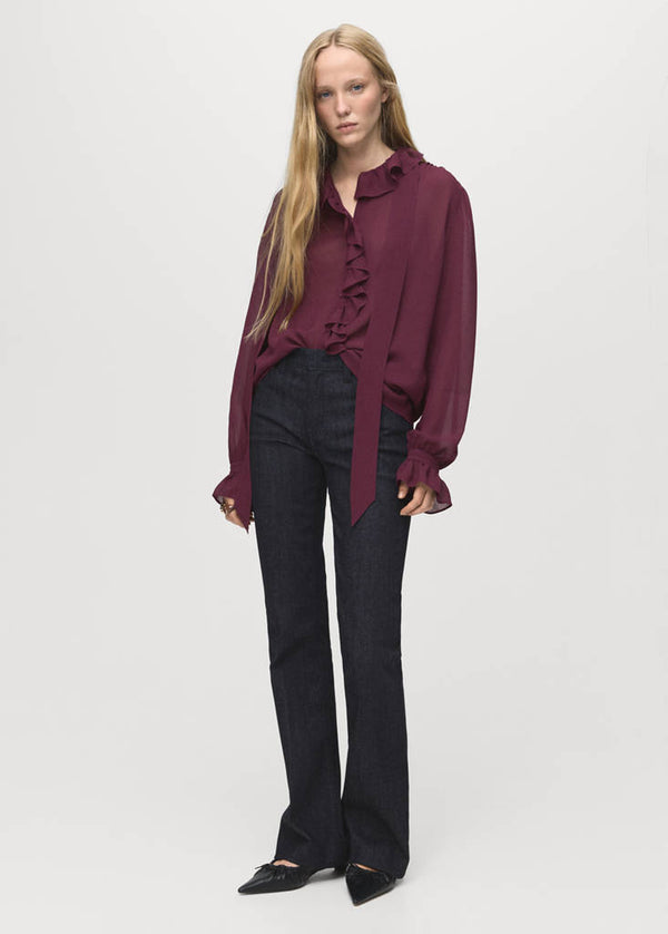 Blusa con Volantes y Foulard