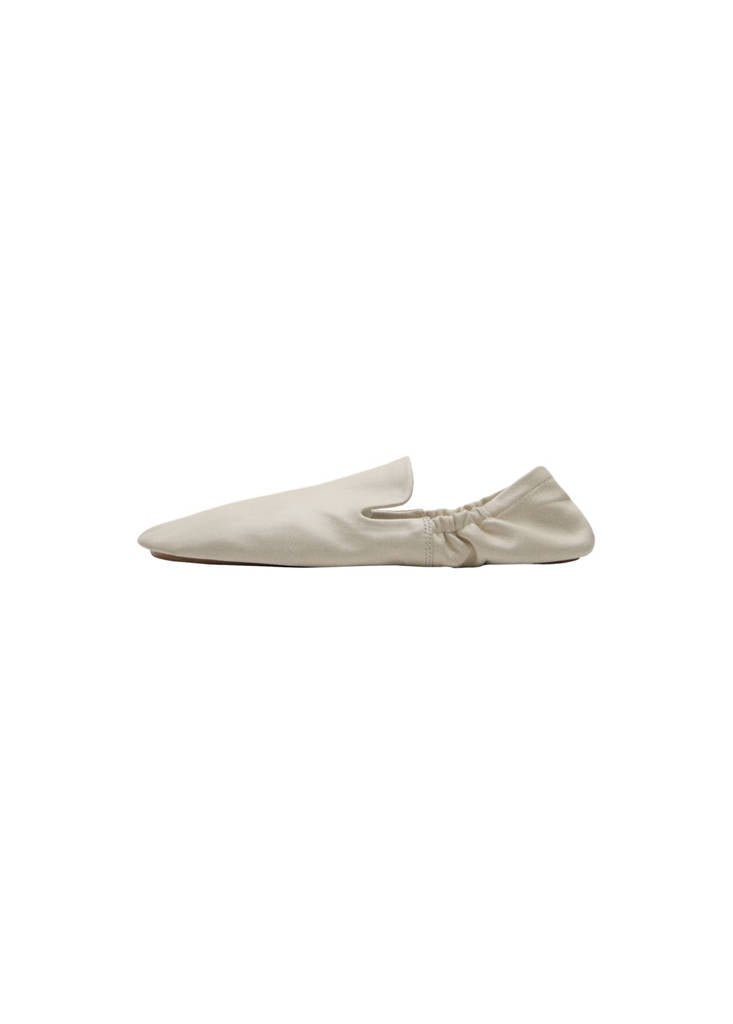 Chaussures En Cuir À Fronces