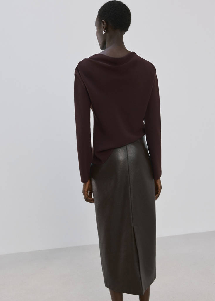 Blouse À Col Asymétrique