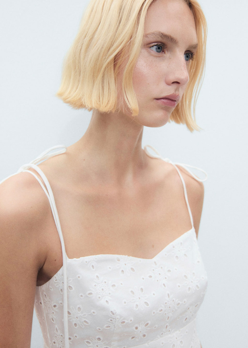 Robe Midi Ajourée