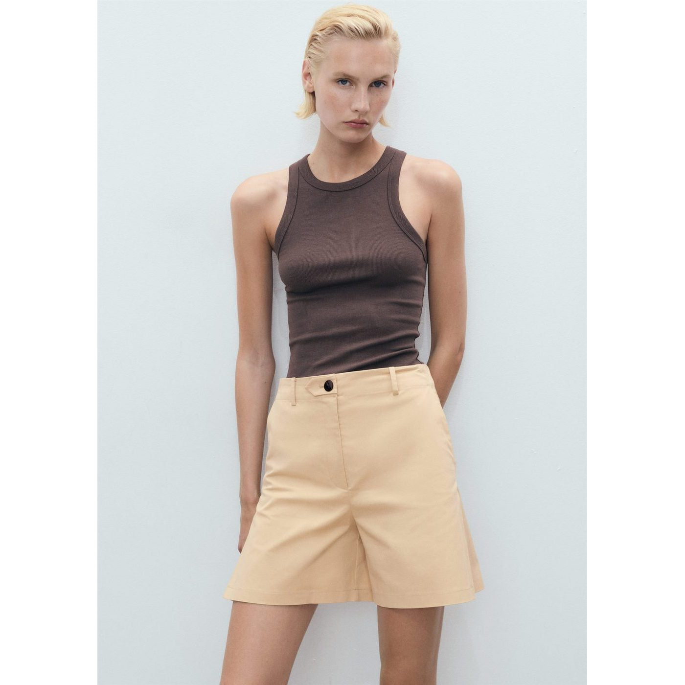 Short Noam-H - Medium Brown