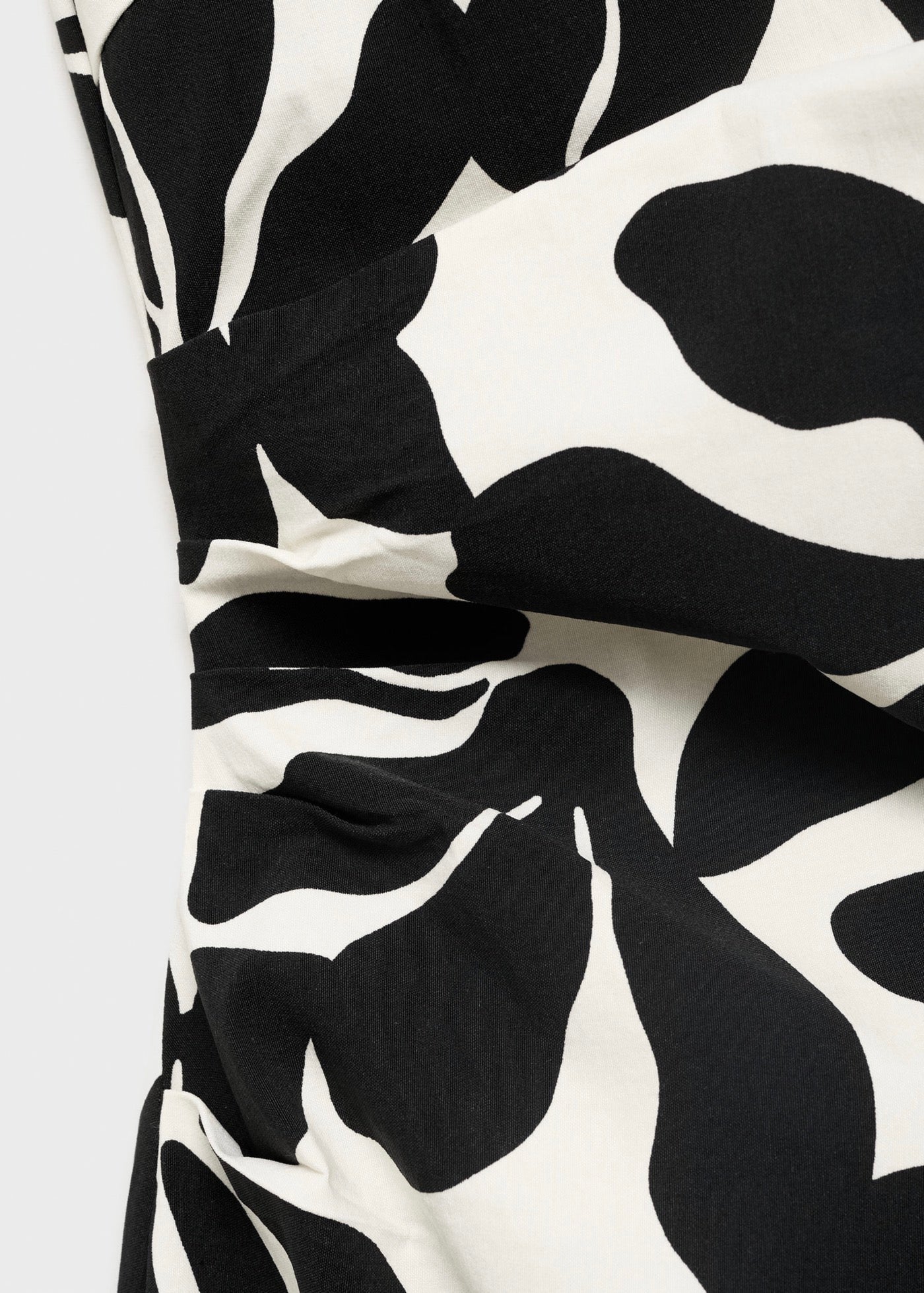 Robe Asymétrique Froncée