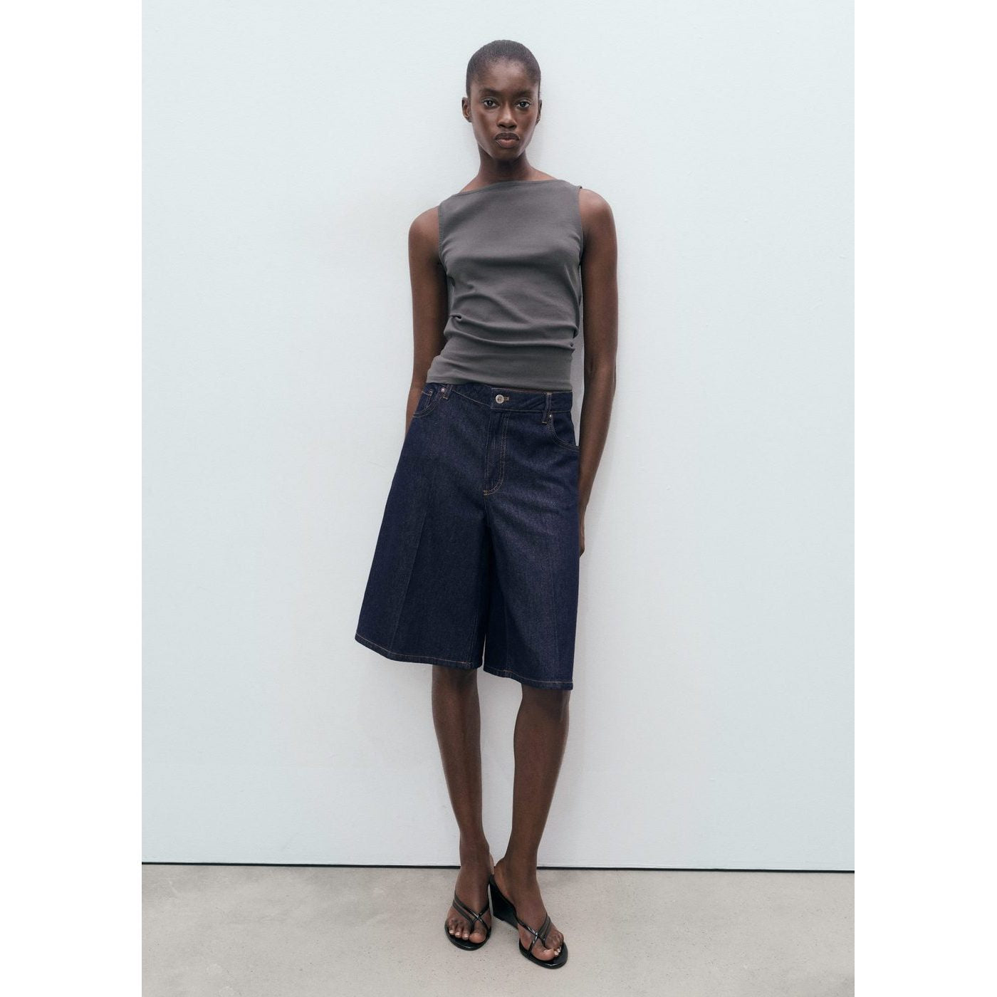 Top Tecla - Charcoal