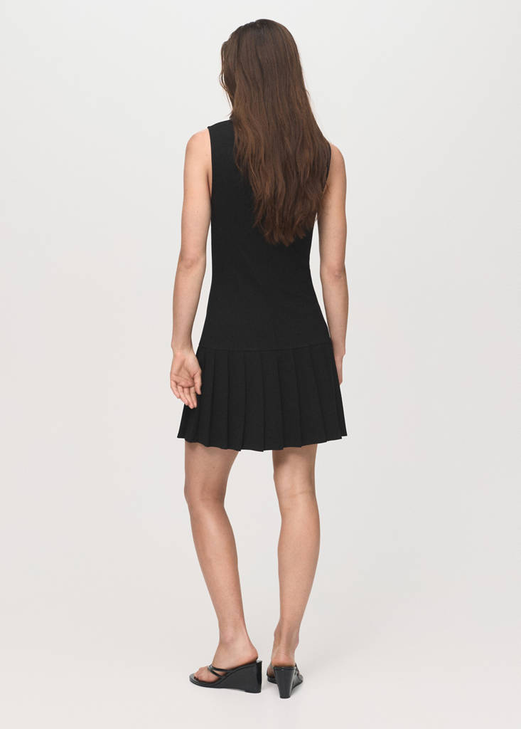 Robe À Plis Plats Ajustée
