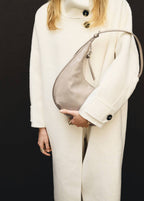 Bolso De Hombro Mediano Ovalado