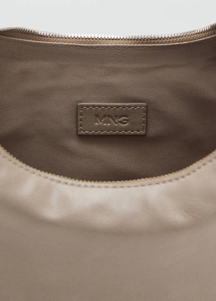 Bolso De Hombro Mediano Ovalado
