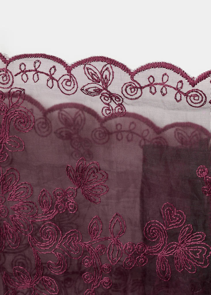 Top Brodé Semi-Transparent