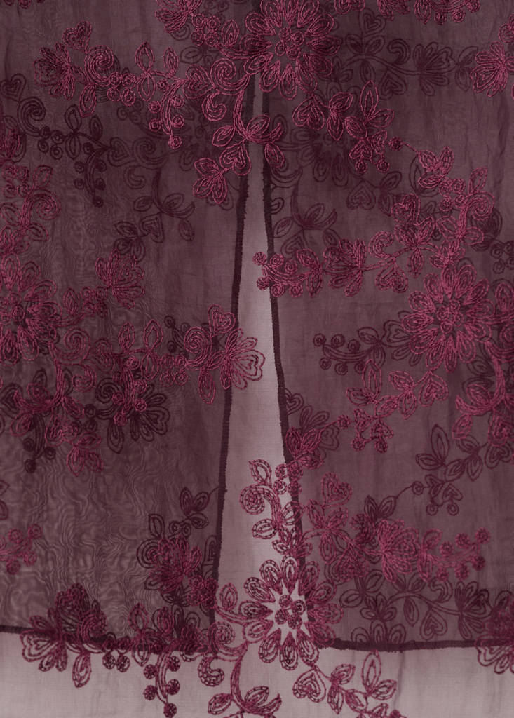 Top Brodé Semi-Transparent