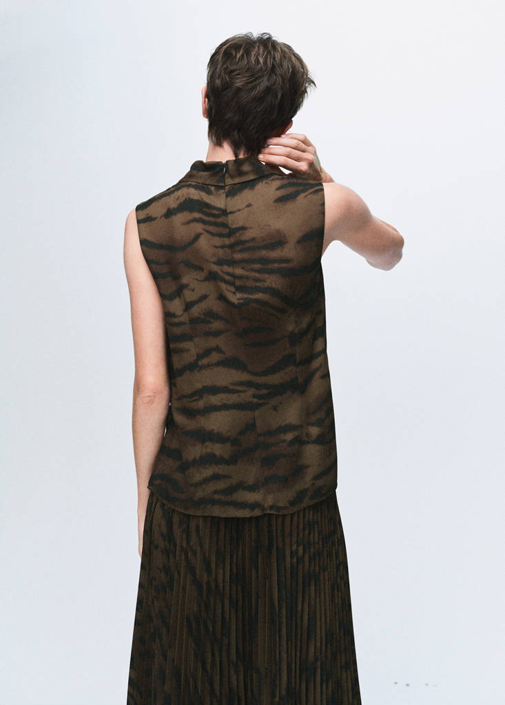 Blouse À Imprimé Animal Avec Col Bénitier