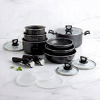 Batería Apilable Con Asa Desmontable 16 Piezas - Negro