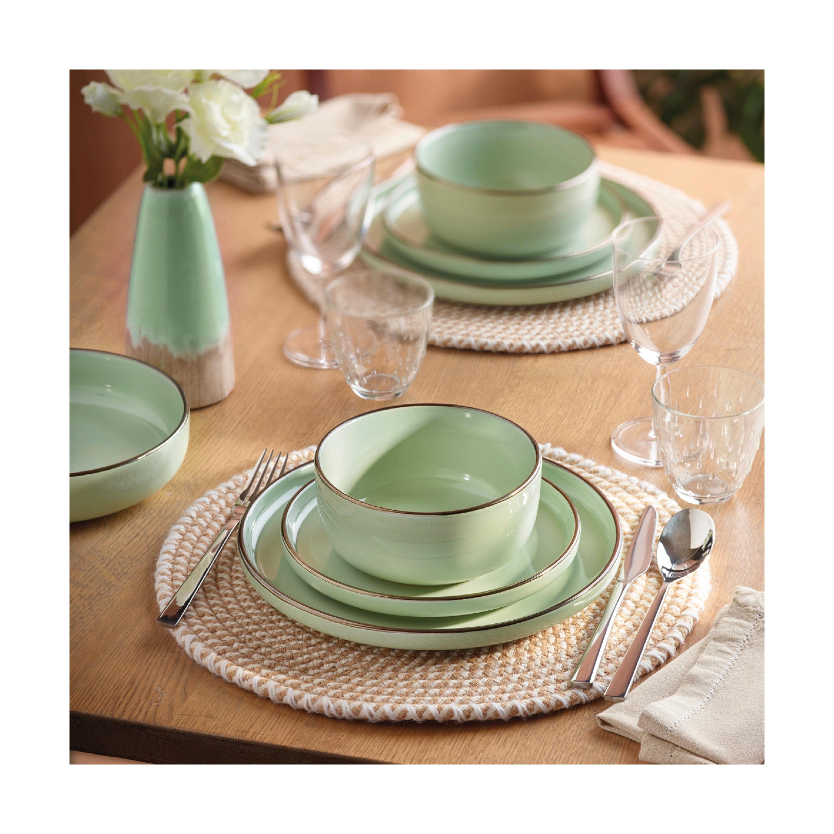 Set of 4 Plates - Light Green