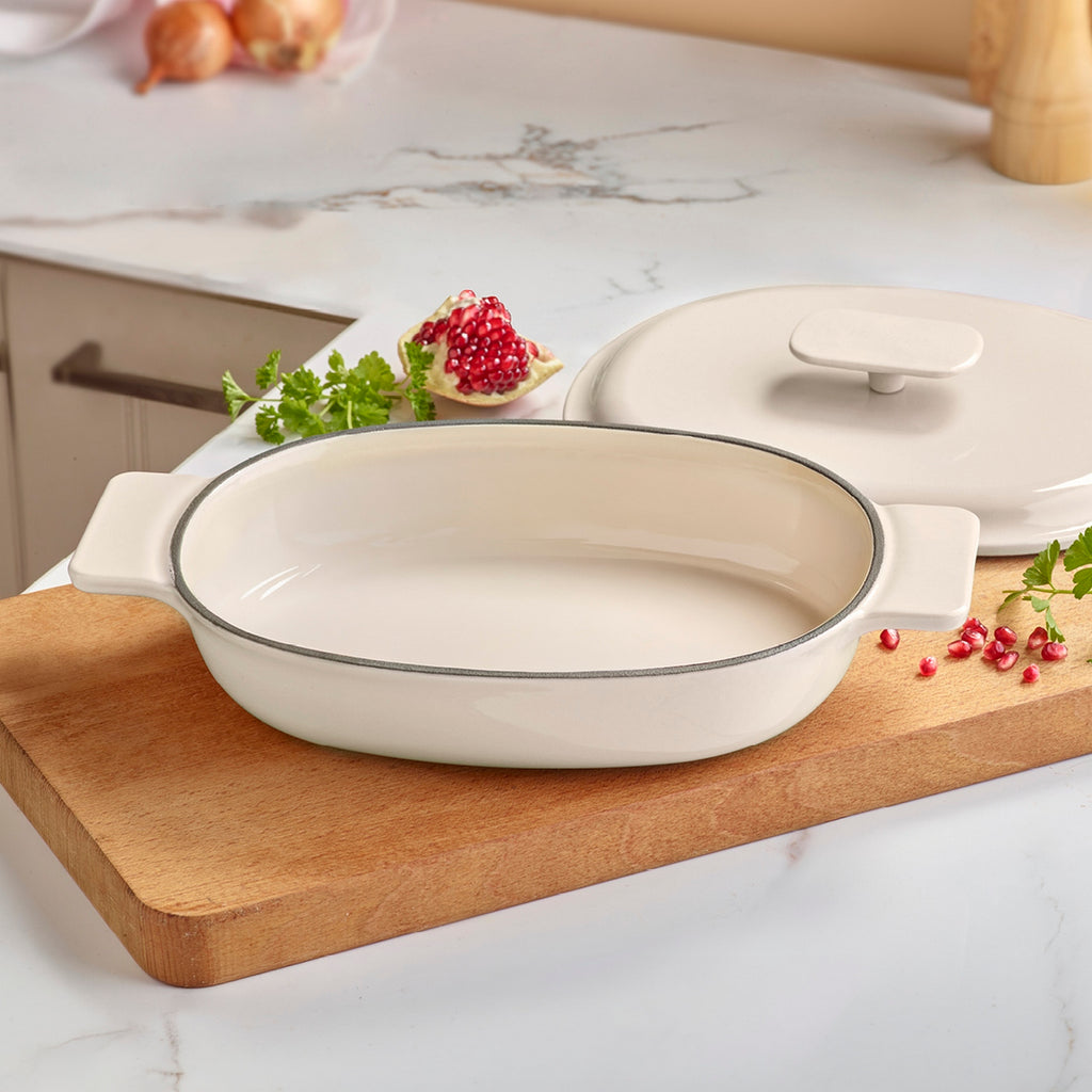 Cocotte ovalada con tapa - Crema