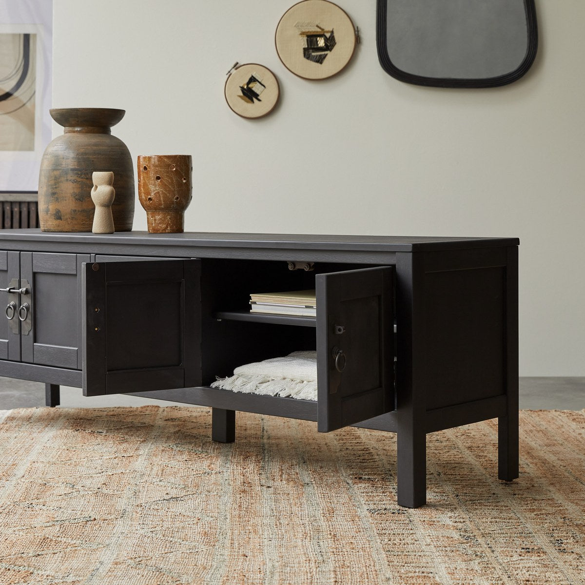 Thaki Black - Meuble Tv - Pin - Noir
