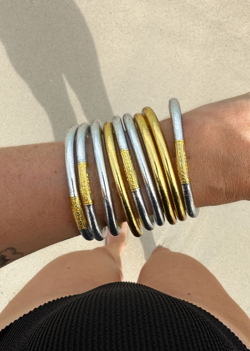 Brazalete budista - mantra dorado plateado