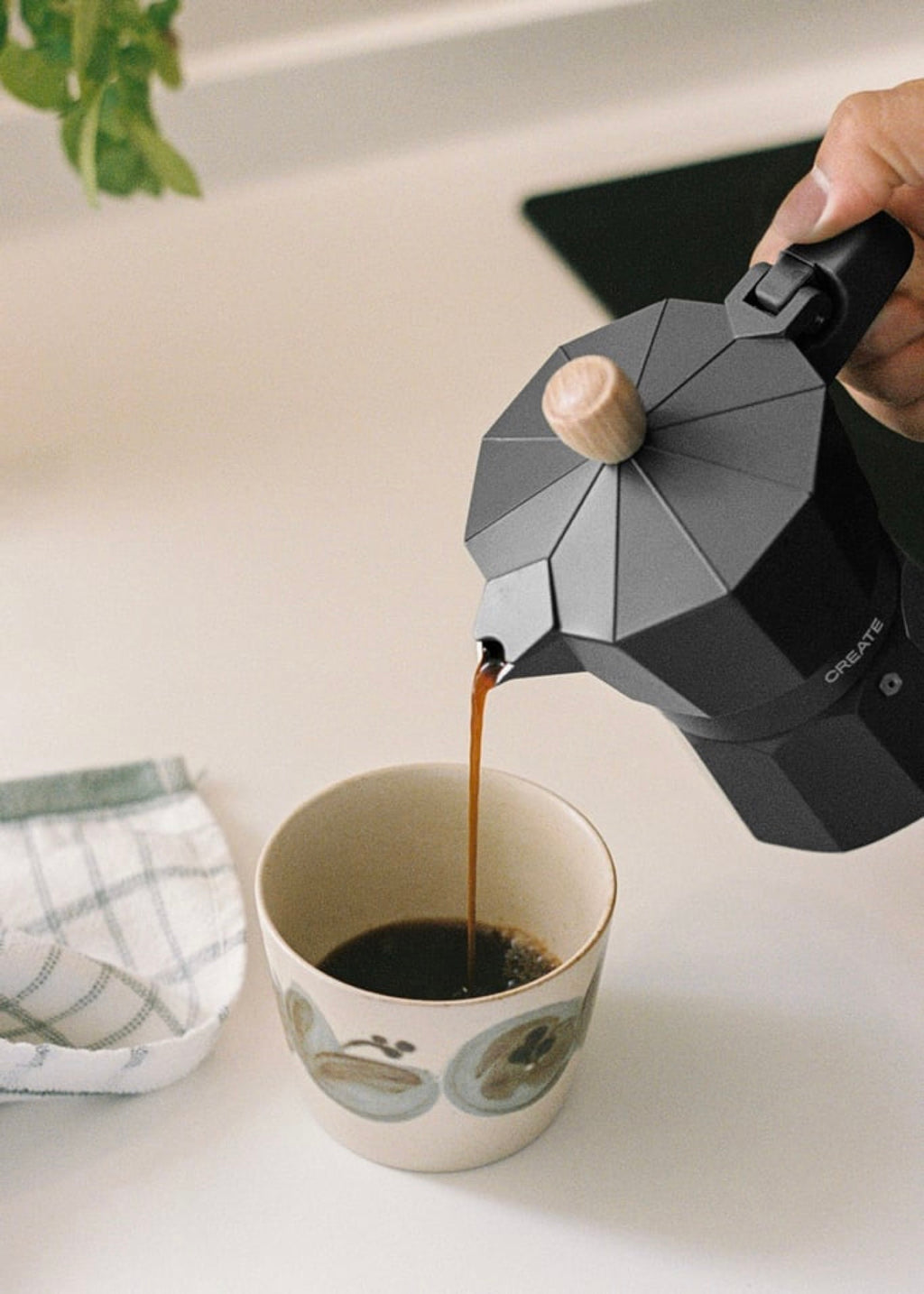 Thera Moka Retro - Italian Coffee Maker - 350ml - Black