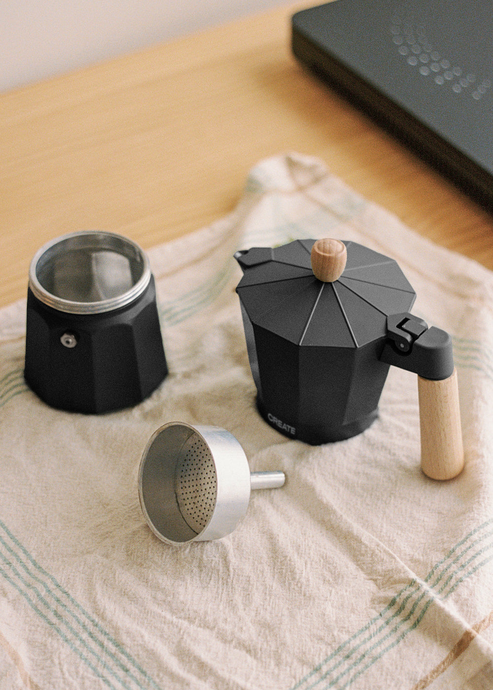 Thera Moka Retro - Cafetière Italienne - Noir