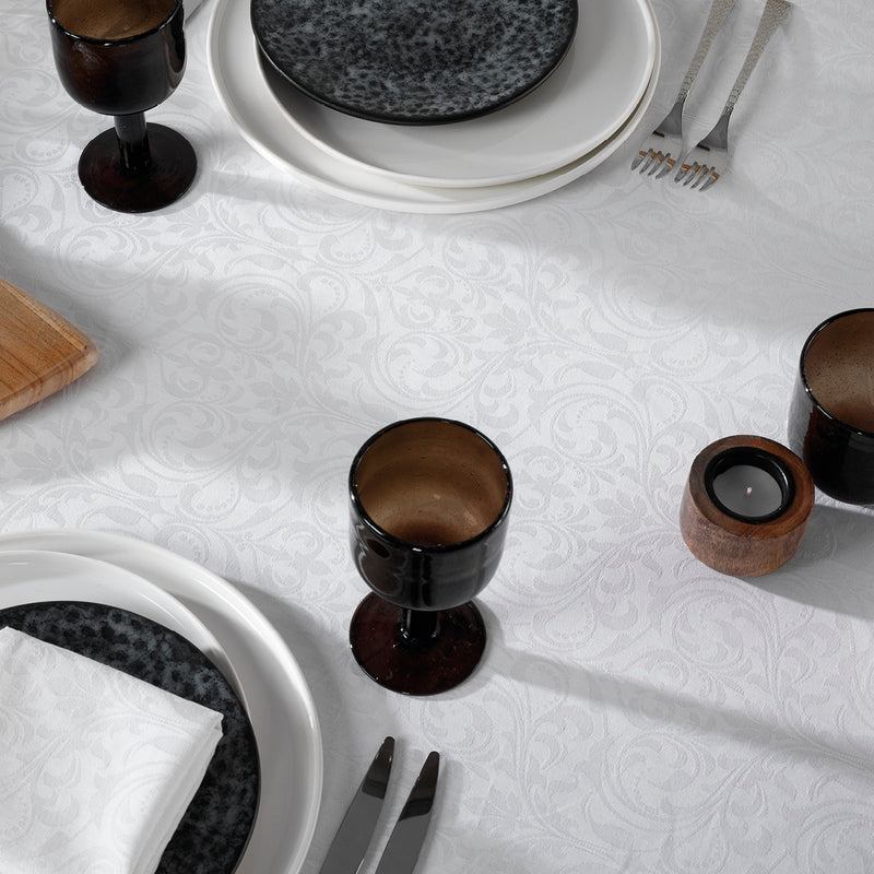Jacquard Woven Tablecloth - White