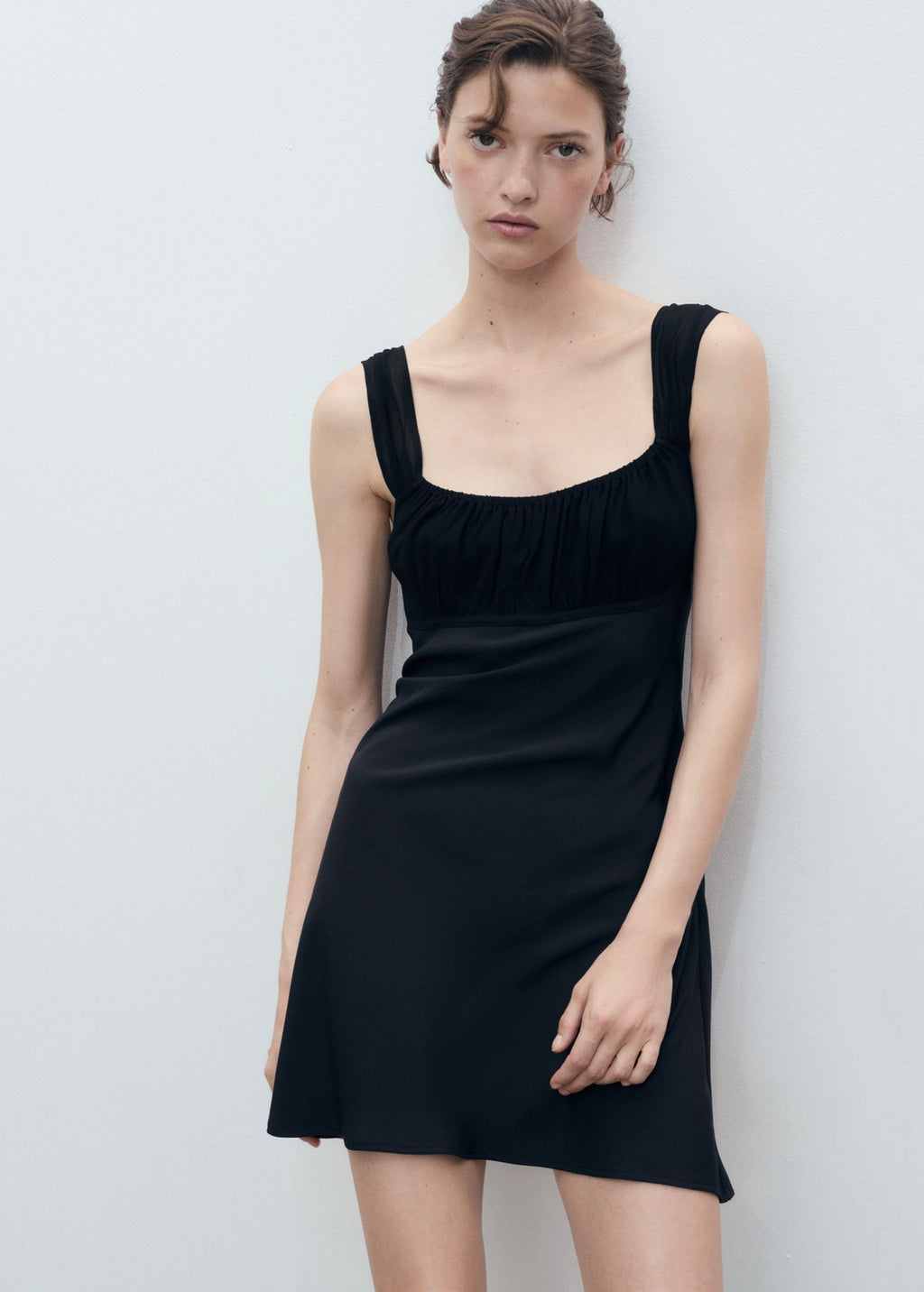 Robe Col Froncé