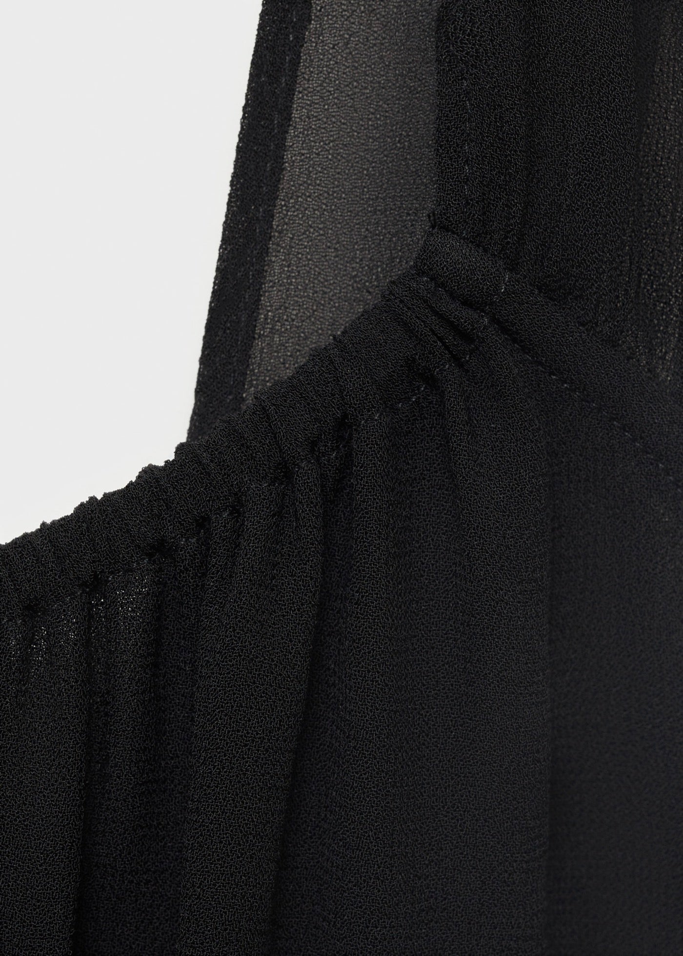 Robe Col Froncé