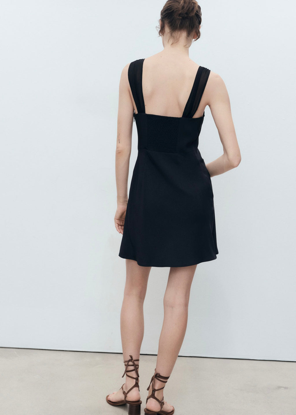 Robe Col Froncé