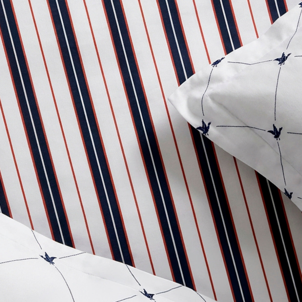 Cotton Satin Duvet Cover + Pillowcase - Ligne Atlantique White / Blue