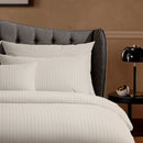 Juego de 2 fundas de almohada de satén de algodón Classic Stripes Taupe
