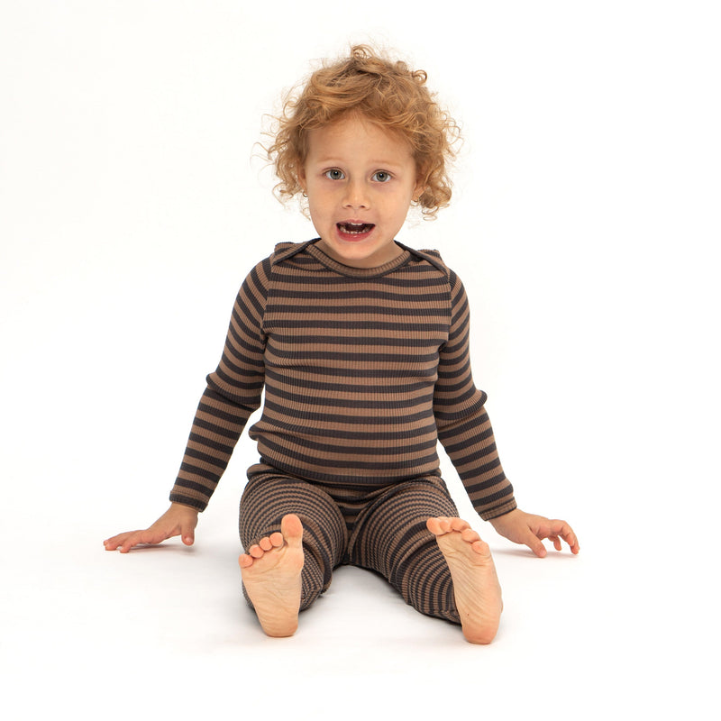 Legging Arona en laine mérinos Almost-Nut Stripes - Sélection Minimalisma à retrouver sur amaetc.com, concept store eco friendly pour enfants