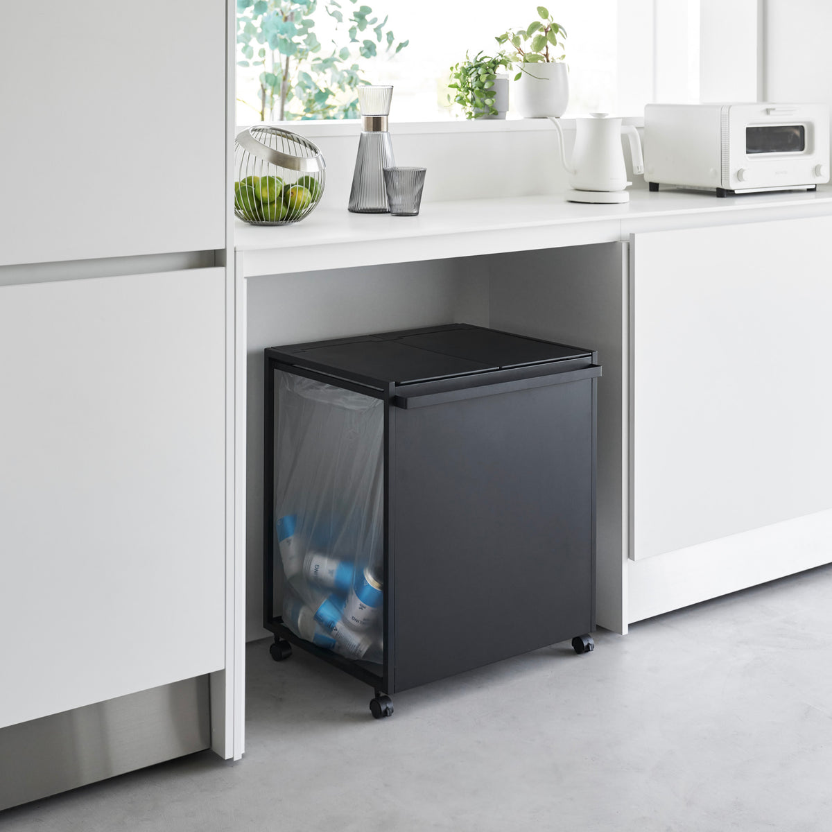 Cubo De Basura De 2 Compartimentos Tower Con Ruedas - Negro