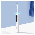 Cepillo de dientes eléctrico conectado Oral-B Io5N con estuche de viaje