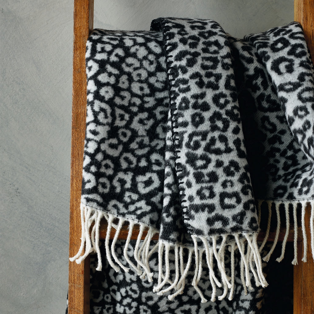 Plaid Tissé - Noir / Gris Foncé - Leopard