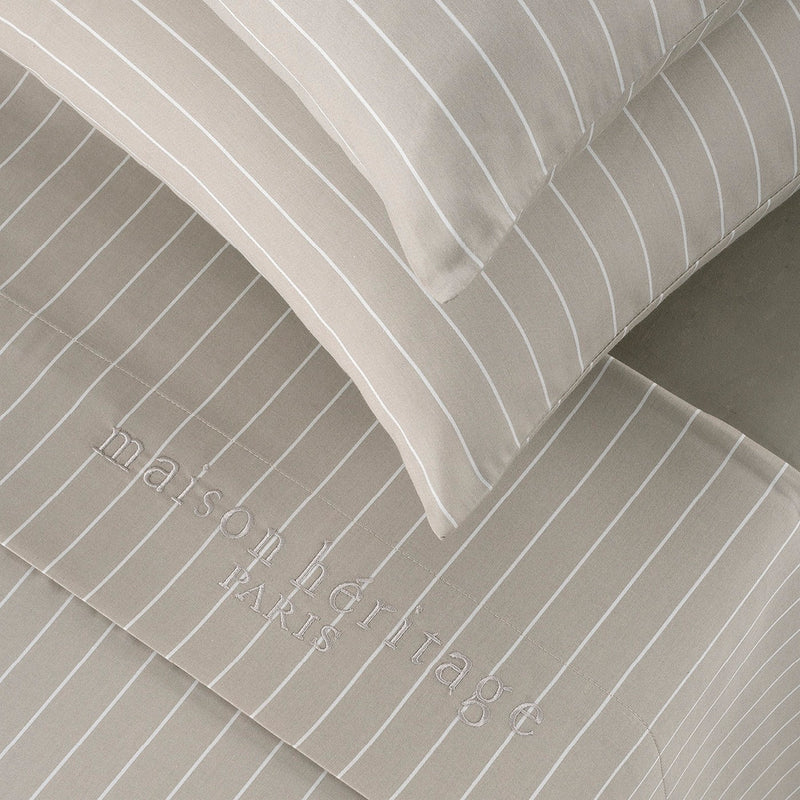 Rayures Élégantes - Taie D'Oreiller - Satin De Coton - Taupe